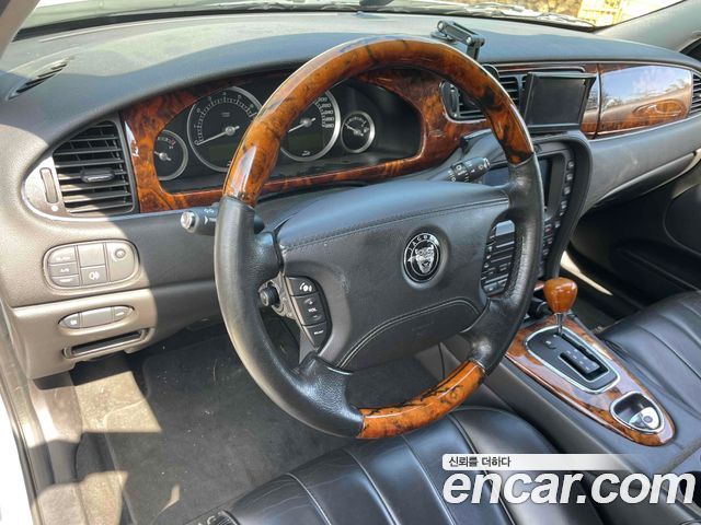 Jaguar S-TYPE 2008 — photo 12