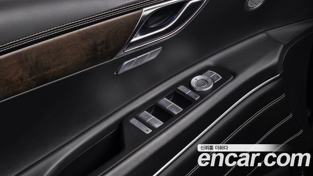 Genesis GV80 2021 — photo 16
