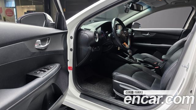 Kia K3 2019 — photo 10