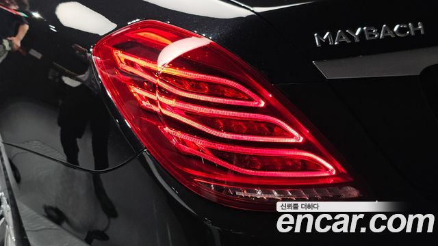 Mercedes-Benz S-Class 2016 — photo 9