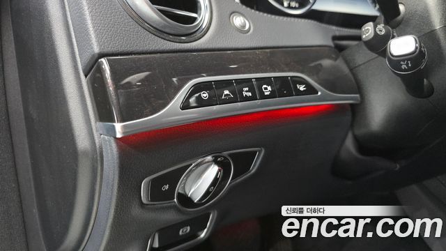 Mercedes-Benz S-Class 2016 — photo 27