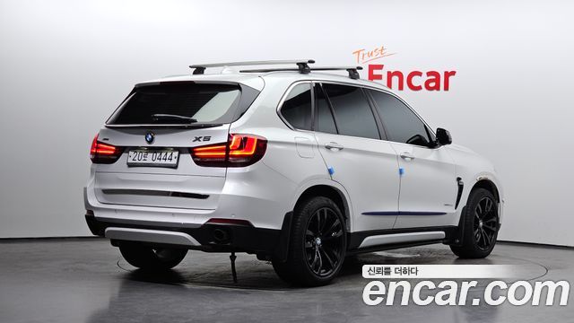 BMW X5 2016 — photo 2