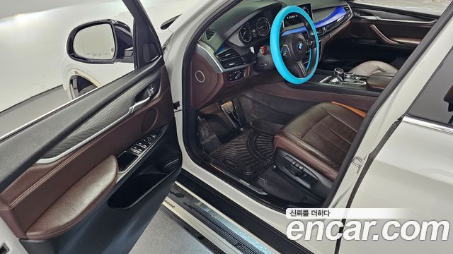 BMW X5 2016 — photo 10