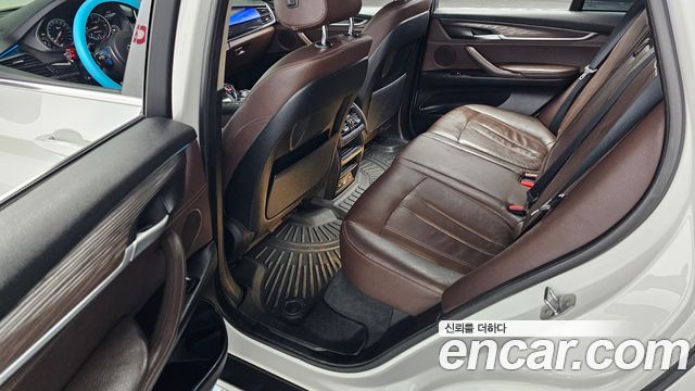 BMW X5 2016 — photo 12