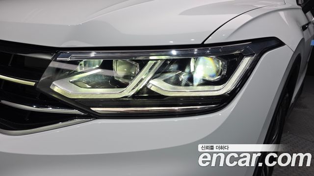 Volkswagen Tiguan 2024 — photo 8