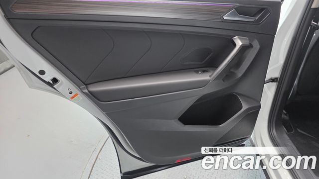Volkswagen Tiguan 2024 — photo 15