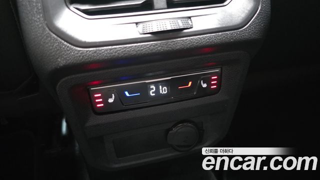 Volkswagen Tiguan 2024 — photo 30