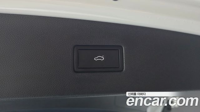 Volkswagen Tiguan 2024 — photo 32