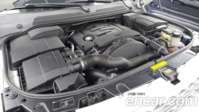 Land Rover Discovery 2013 — photo 6