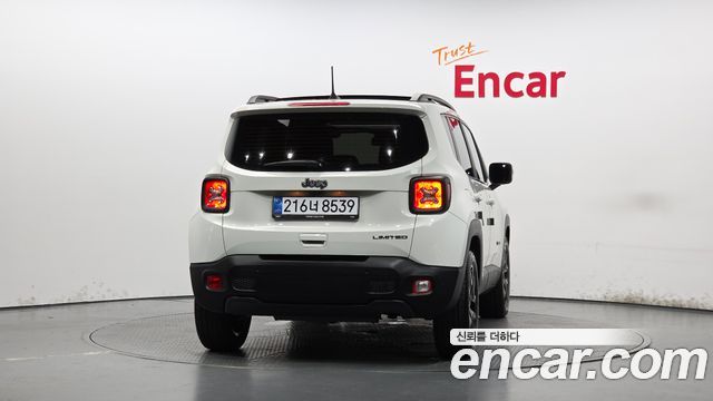 Jeep Renegade 2022 — photo 4