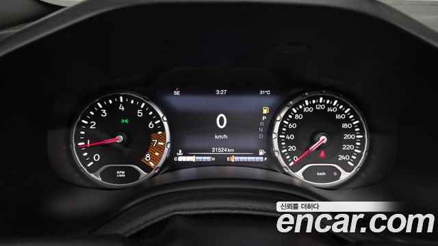 Jeep Renegade 2022 — photo 11