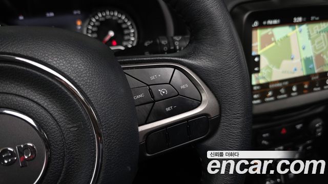 Jeep Renegade 2022 — photo 32