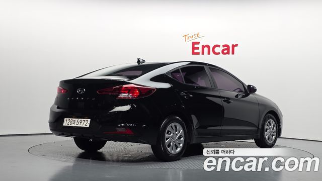 Hyundai AVANTE 2019 — photo 2