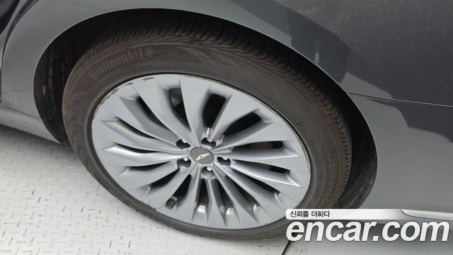 Genesis EQ900 2018 — photo 15