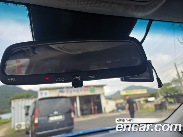 Hyundai Kona 2018 — photo 17