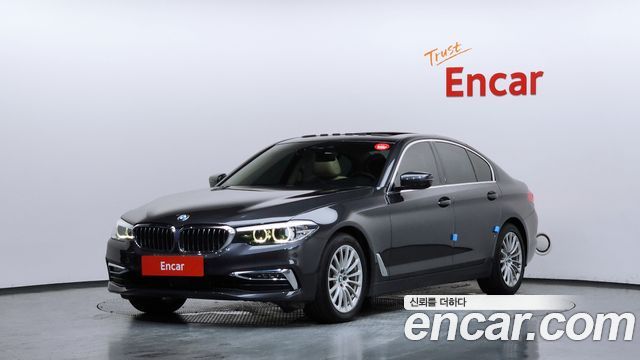 BMW 5-Series 2020 — photo 1