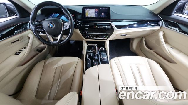 BMW 5-Series 2020 — photo 7