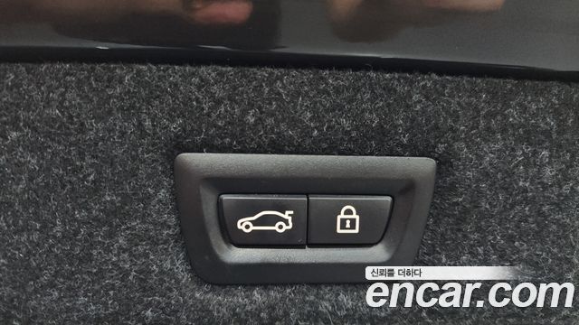 BMW 5-Series 2020 — photo 18