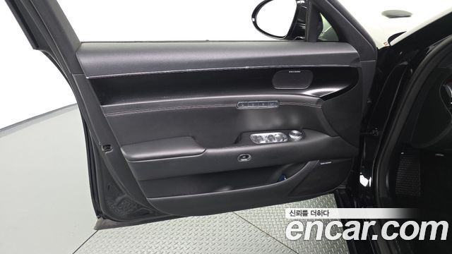 Genesis G90 2022 — photo 14