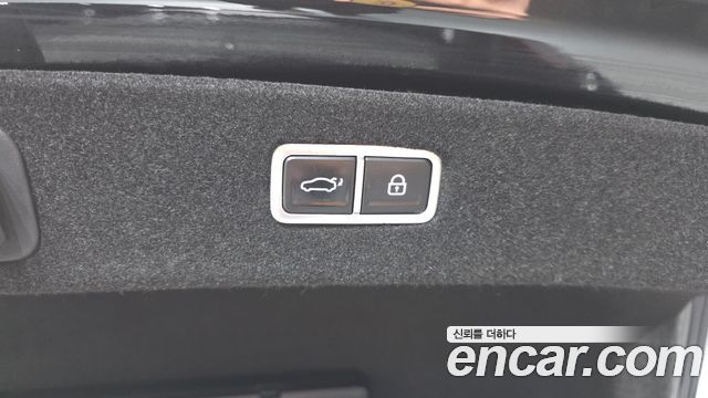 Genesis G90 2022 — photo 35