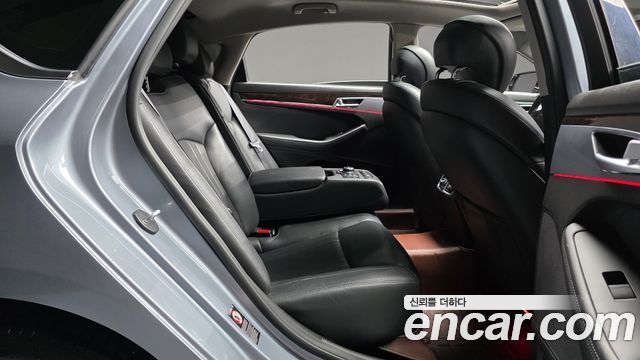 Hyundai Genesis 2016 — photo 11