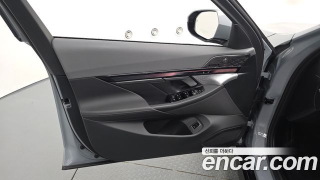BMW 5-Series 2026 — photo 14