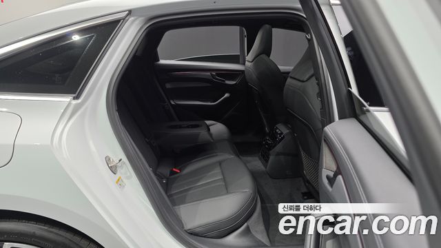 Audi A6 2026 — photo 12