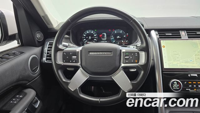 Land Rover Discovery 2022 — photo 13