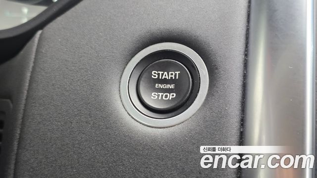 Land Rover Discovery 2022 — photo 19