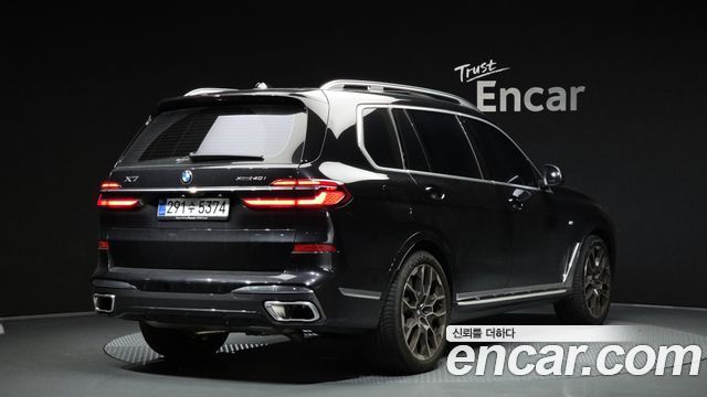 BMW X7 2026 — photo 2