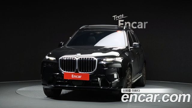BMW X7 2026 — photo 3