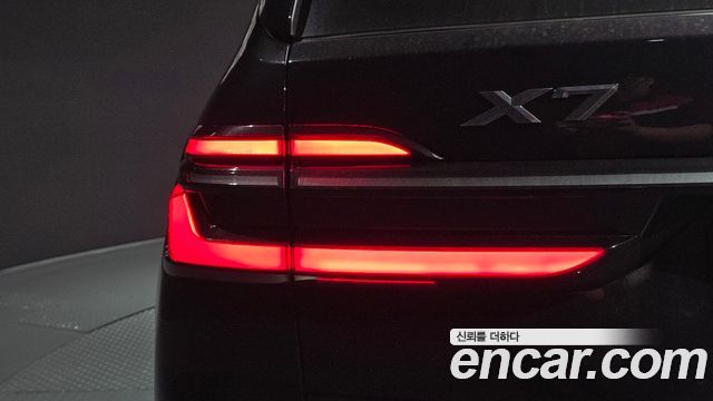 BMW X7 2026 — photo 9