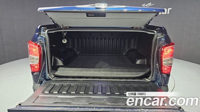 KG Mobility Rexton 2018 — photo 20