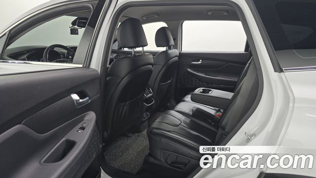 Hyundai Santafe 2019 — photo 18