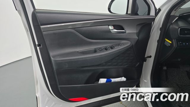 Hyundai Santafe 2019 — photo 14