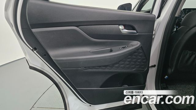 Hyundai Santafe 2019 — photo 15