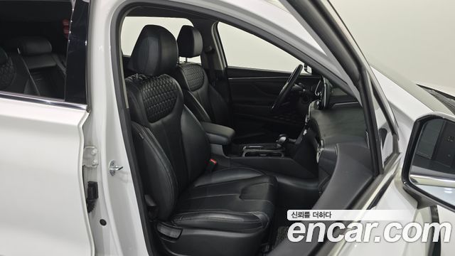 Hyundai Santafe 2019 — photo 16