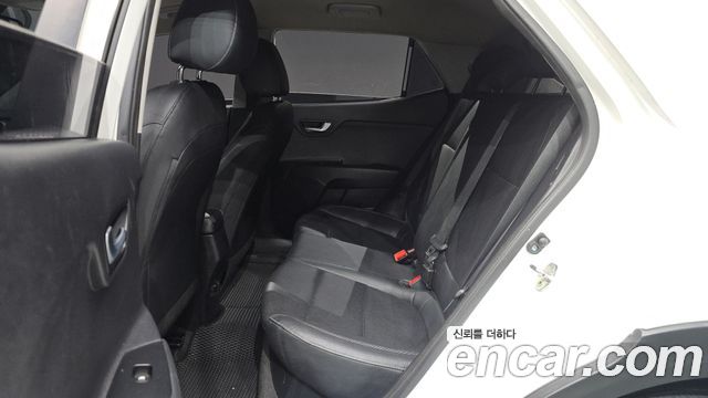 Kia Stonic 2018 — photo 18