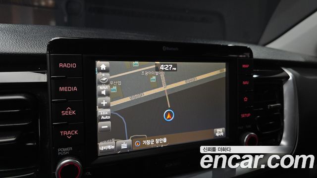 Kia Stonic 2018 — photo 21