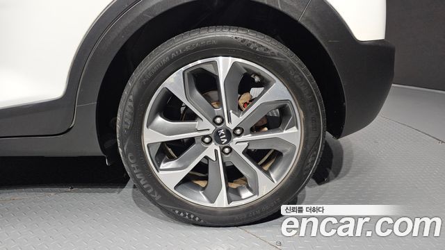 Kia Stonic 2018 — photo 7