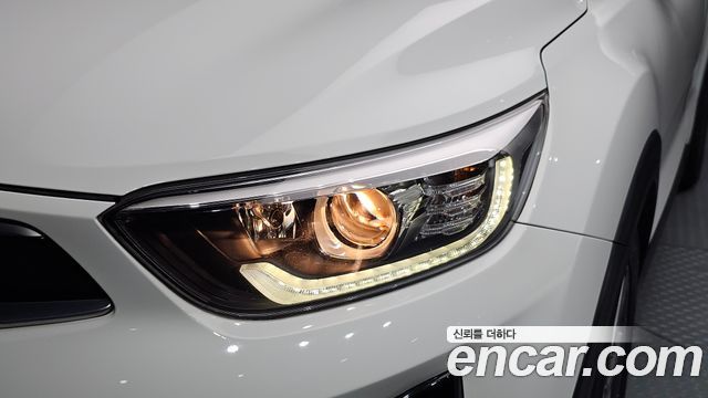 Kia Stonic 2018 — photo 8