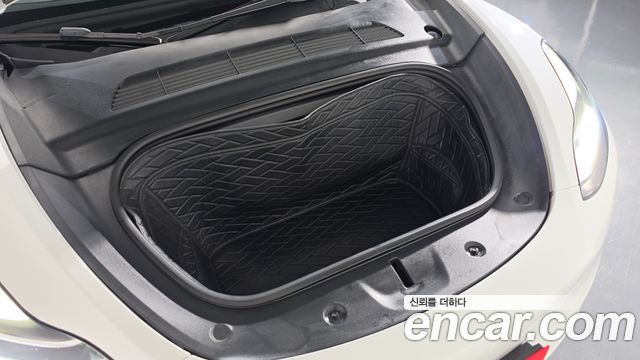 Tesla Model Y 2022 — photo 6