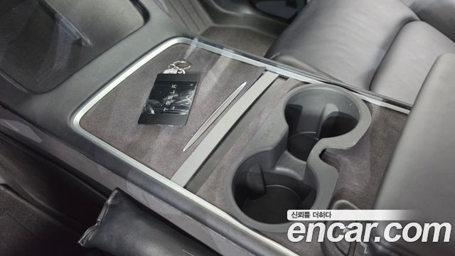 Tesla Model Y 2022 — photo 26