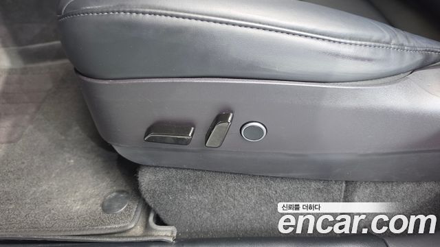 Tesla Model Y 2022 — photo 32