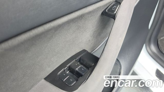 Tesla Model Y 2022 — photo 39