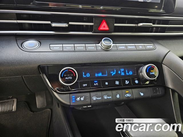 Hyundai AVANTE 2021 — photo 14