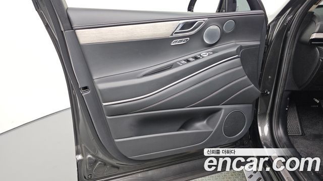 Genesis GV80 2025 — photo 14