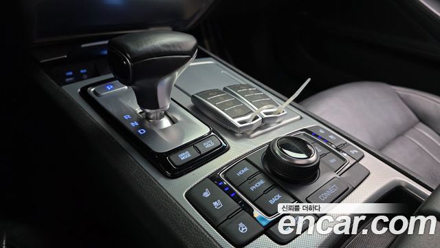 Genesis G80 2018 — photo 12