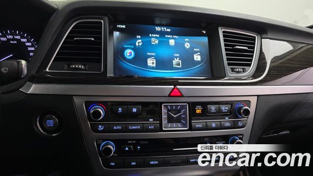 Genesis G80 2018 — photo 20