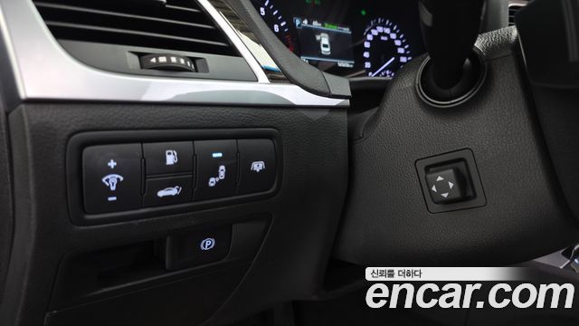 Genesis G80 2018 — photo 25